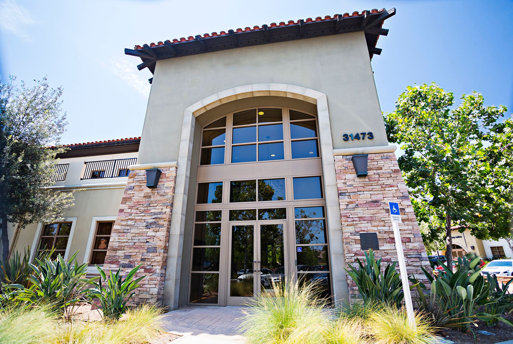 The entrance to Dr. Staph's office at 31473 Rancho Viejo Road, San Juan Capistrano